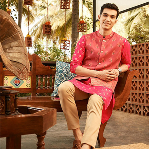 https://fineclothes.in/products/men-magenta-pink-golden-floral-printed-thread-work-floral-kurta-2