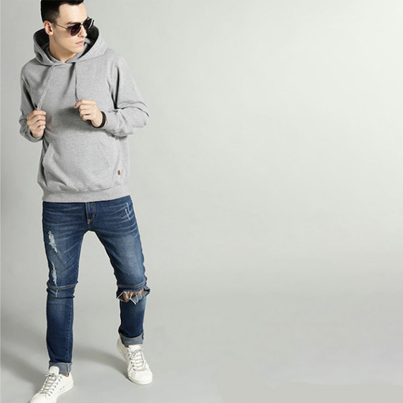 https://fineclothes.in/products/the-lifestyle-co-men-grey-melange-solid-hooded-sweatshirt