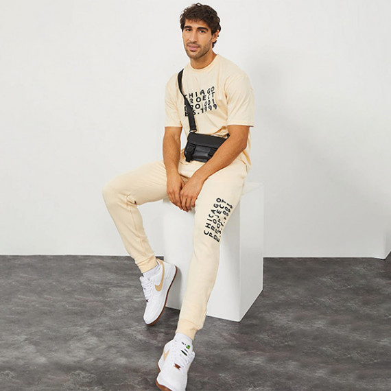 https://fineclothes.in/products/men-cream-colored-solid-slim-fit-cotton-joggers