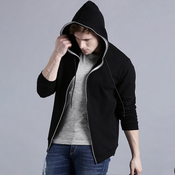 https://fineclothes.in/products/men-black-solid-hooded-sweatshirt