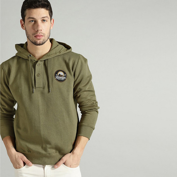 https://fineclothes.in/products/the-lifestyle-co-men-olive-green-solid-hooded-sweatshirt