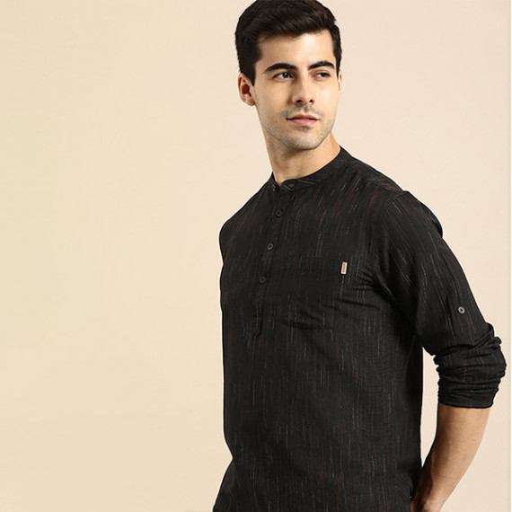 https://fineclothes.in/products/men-black-woven-design-kurta