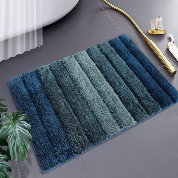 https://fineclothes.in/products/teal-green-striped-anti-skid-1700gsm-doormats