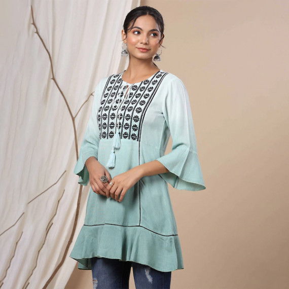 https://fineclothes.in/products/women-green-tunics