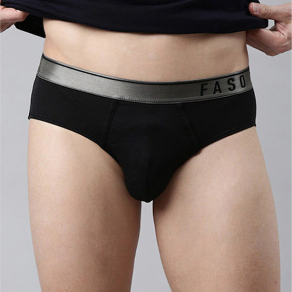 https://fineclothes.in/products/men-black-solid-cotton-basic-briefs