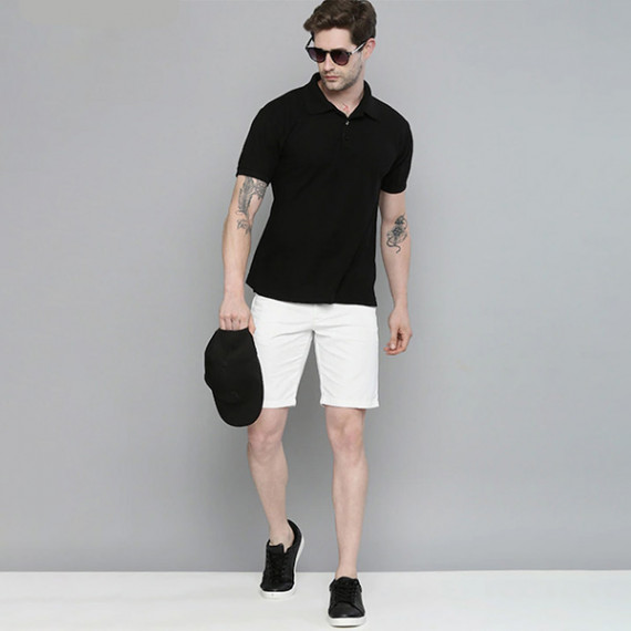 https://fineclothes.in/products/men-white-slim-fit-chino-shorts