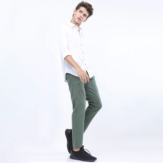 https://fineclothes.in/products/men-green-cargos-trousers