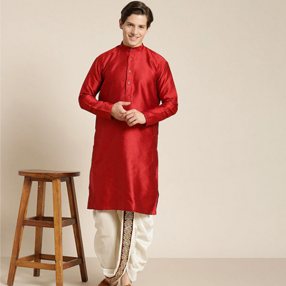 https://fineclothes.in/products/mens-cream-coloured-pure-cotton-double-layer-dhoti-gold-zari-border