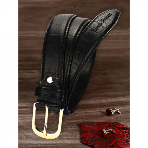 https://fineclothes.in/products/black-leather-belt