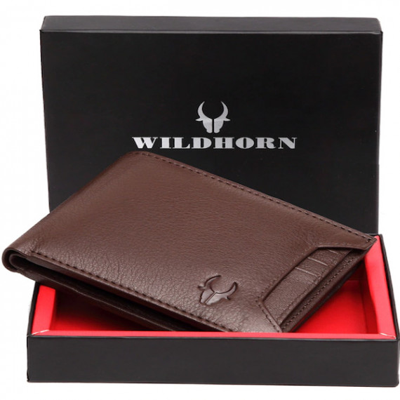 https://fineclothes.in/products/men-brown-genuine-leather-wallet