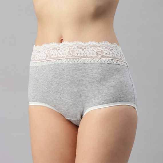 https://fineclothes.in/products/women-pack-of-5-lace-detail-hipster-briefs-t615016x